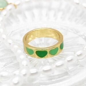 Size 7 Gold Green Heart Ring